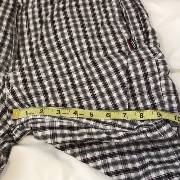 Vans Off The Wall Plaid Shorts Size 32 - Picture 6 of 9